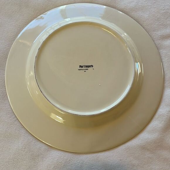 Martillo Pier 1 Imports Martillo Creme Brulee SET OF 2 DINNER Plates hammered - Picture 4 of 11